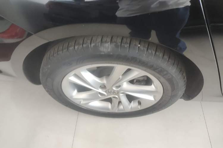 Used Buick Regal 2024 25T Deluxe Edition Right Rear Wheel Hub