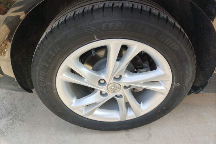 Used Buick Regal 2024 25T Deluxe Edition Right Rear Wheel Hub