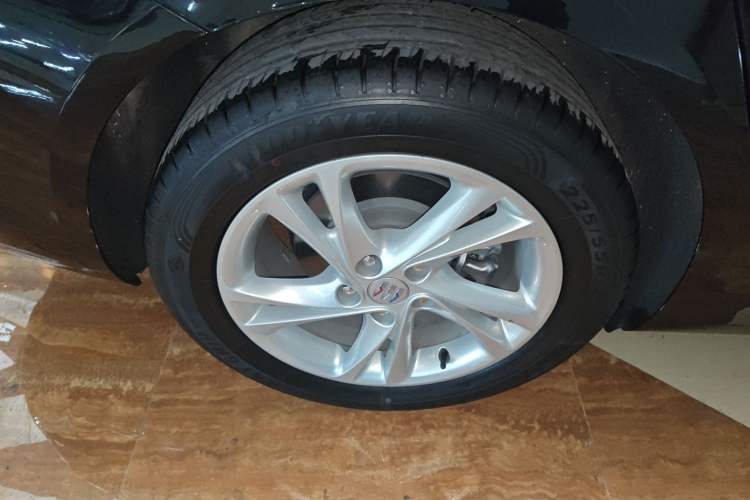 Used Buick Regal 2024 25T Deluxe Edition Right Rear Wheel Hub