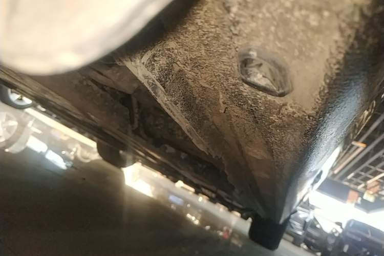 Used Buick Regal 2024 25T Deluxe Edition Right Side Sill