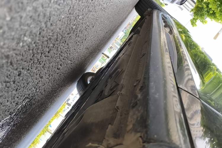 Used Buick Regal 2024 25T Deluxe Edition Right Side Sill