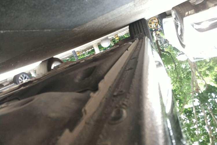 Used Buick Regal 2024 28T Luxury Edition Right Side Sill