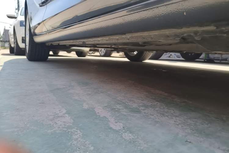 Used Buick Regal 2024 25T Deluxe Edition Right Side Sill