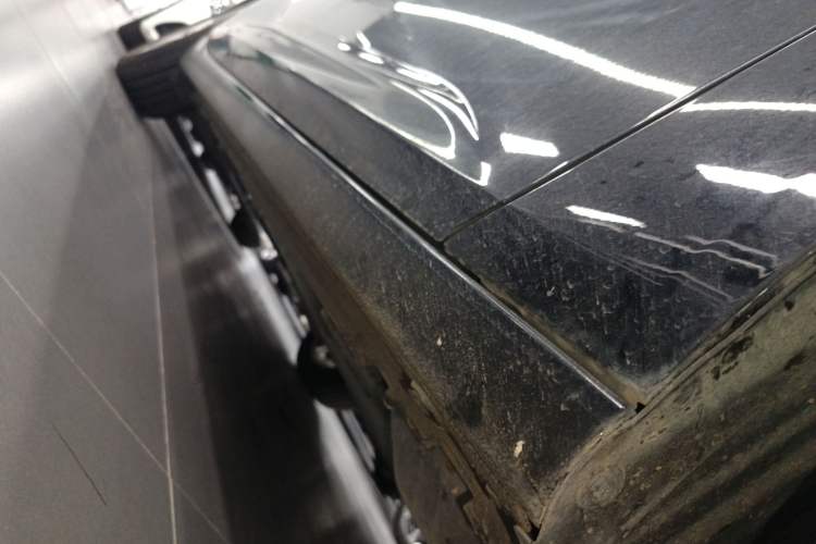 Used Buick Regal 2024 Revised 25T Ultra-Comfort Edition Right Side Sill