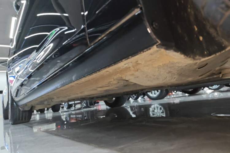 Used Buick Regal 2024 Revised 25T Ultra-Comfort Edition Right Side Sill