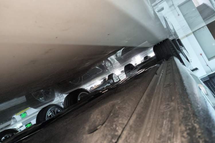 Used Buick Regal 2024 28T Luxury Edition Right Side Sill
