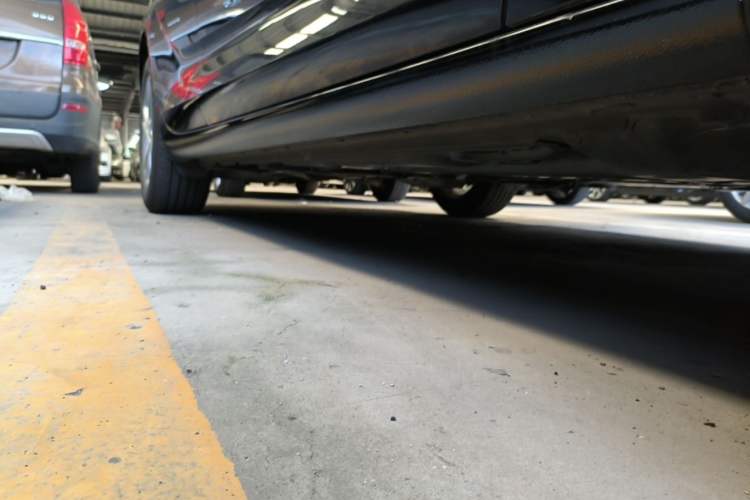 Used Buick Regal 2024 Revised 25T Ultra-Comfort Edition Right Side Sill