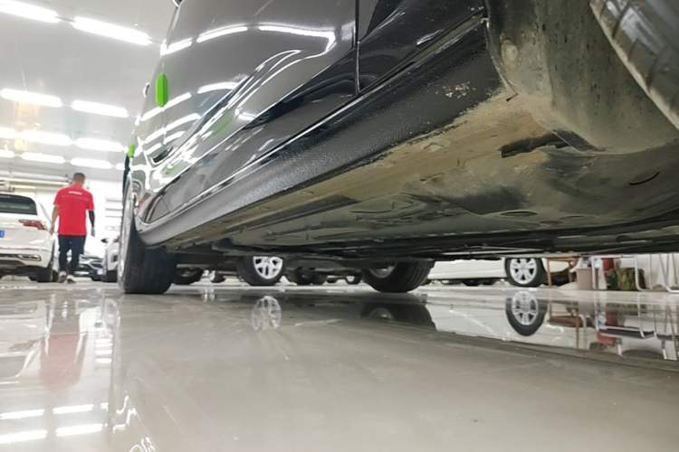 Used Buick Regal 2024 Revised 25T Ultra-Comfort Edition Right Side Sill