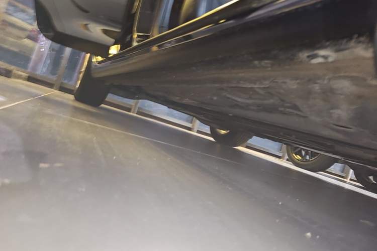 Used Buick Regal 2024 25T Deluxe Edition Right Side Sill