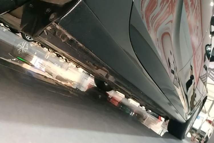 Used Buick Regal 2024 25T Deluxe Edition Right Side Sill