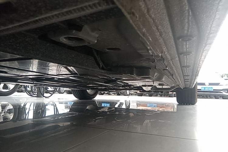 Used Buick Regal 2024 Revised 25T Ultra-Comfort Edition Right Side Sill