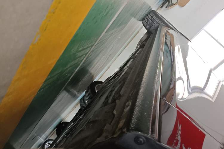Used Buick Regal 2024 25T Deluxe Edition Right Side Sill