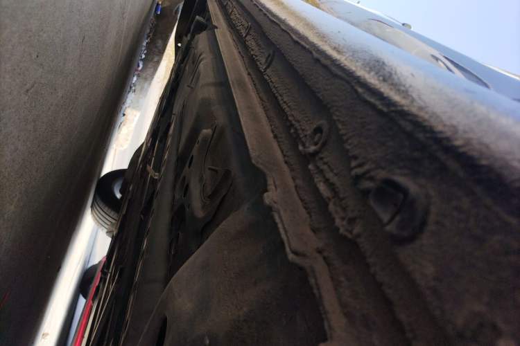 Used Buick Regal 2024 25T Deluxe Edition Right Side Sill