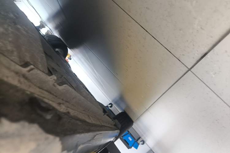 Used Buick Regal 2024 25T Deluxe Edition Right Side Sill