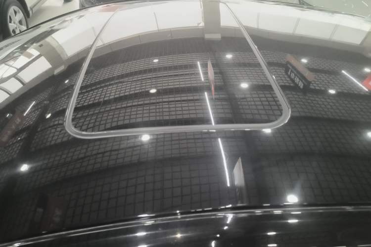 Used Buick Regal 2024 25T Deluxe Edition Roof