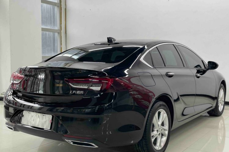 Used Buick Regal 2024 25T Deluxe Edition Roof