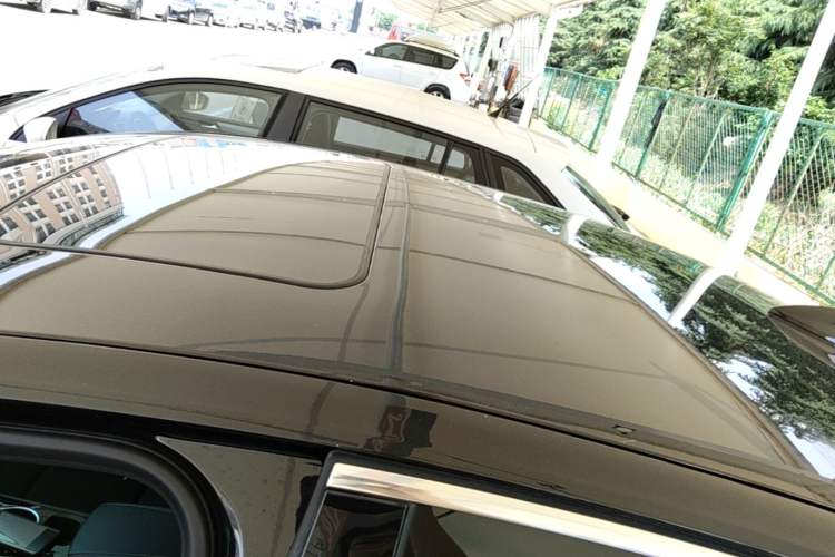 Used Buick Regal 2024 25T Deluxe Edition Roof