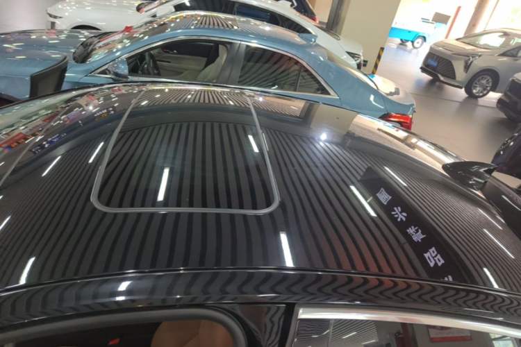 Used Buick Regal 2024 28T Luxury Edition Roof
