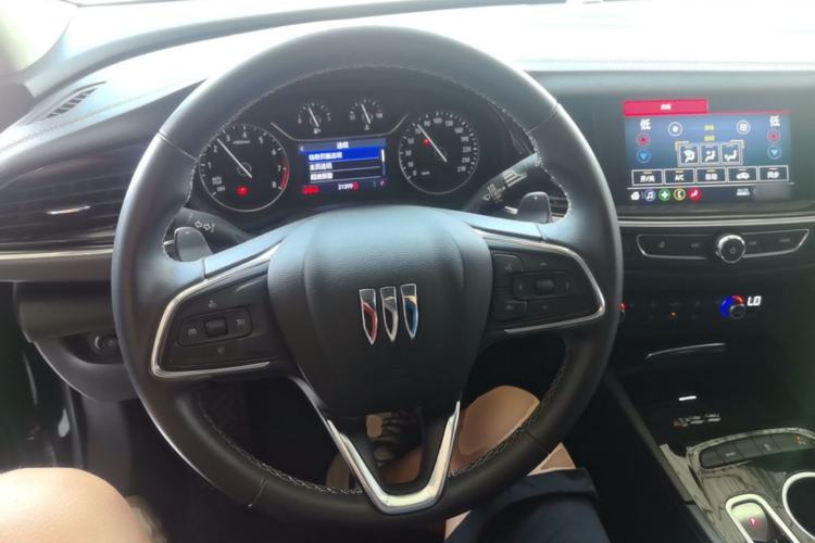 Used Buick Regal 2024 25T Deluxe Edition Steering Wheel