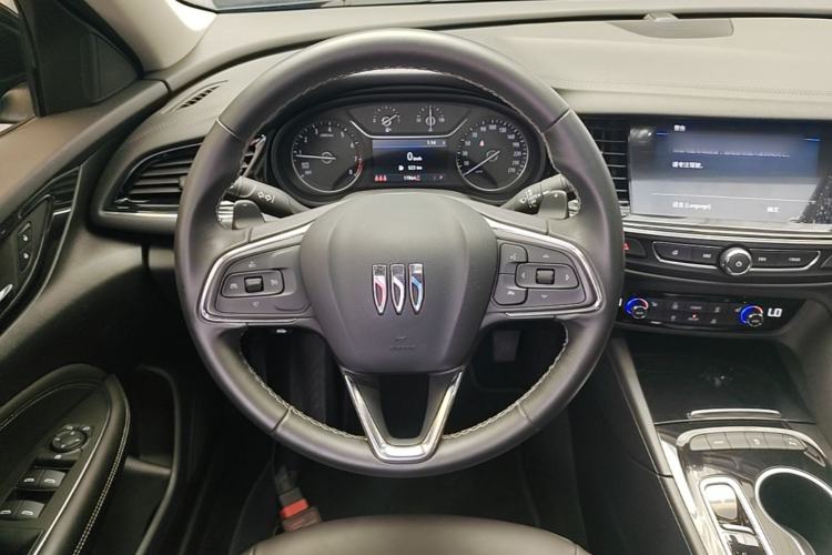 Used Buick Regal 2024 25T Deluxe Edition Steering Wheel