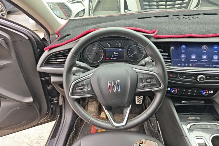 Used Buick Regal 2024 25T Deluxe Edition Steering Wheel