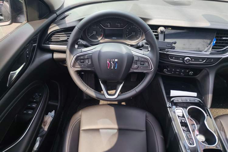 Used Buick Regal 2024 Revised 25T Ultra-Comfort Edition Steering Wheel
