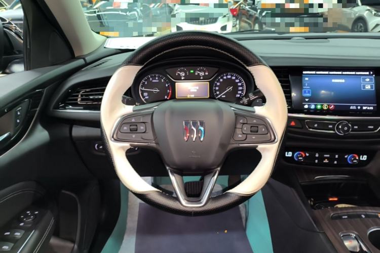 Used Buick Regal 2024 25T Deluxe Edition Steering Wheel