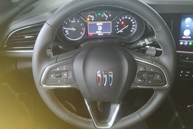 Used Buick Regal 2024 25T Deluxe Edition Steering Wheel
