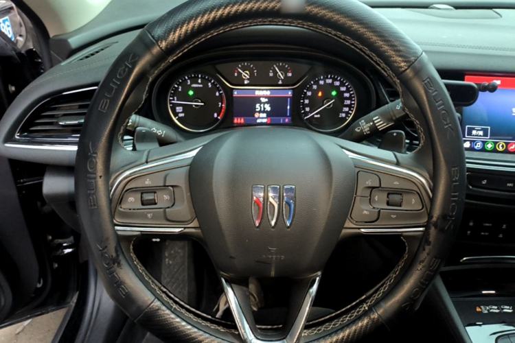 Used Buick Regal 2024 25T Deluxe Edition Steering Wheel