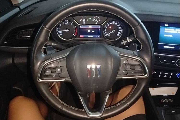 Used Buick Regal 2024 25T Deluxe Edition Steering Wheel