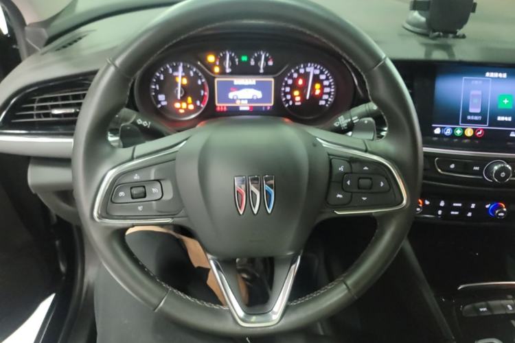 Used Buick Regal 2024 25T Deluxe Edition Steering Wheel