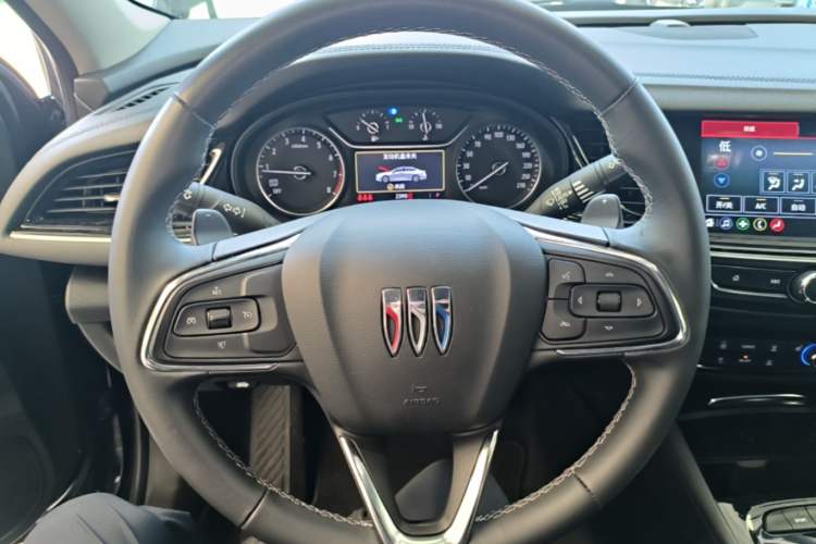 Used Buick Regal 2024 Revised 25T Ultra-Comfort Edition Steering Wheel