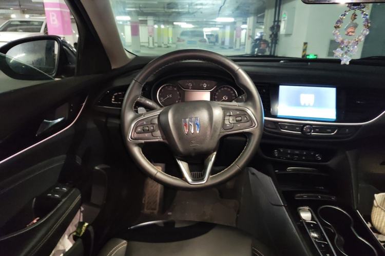 Used Buick Regal 2024 25T Deluxe Edition Steering Wheel