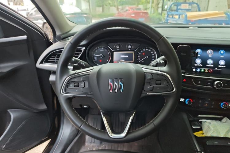 Used Buick Regal 2024 25T Deluxe Edition Steering Wheel