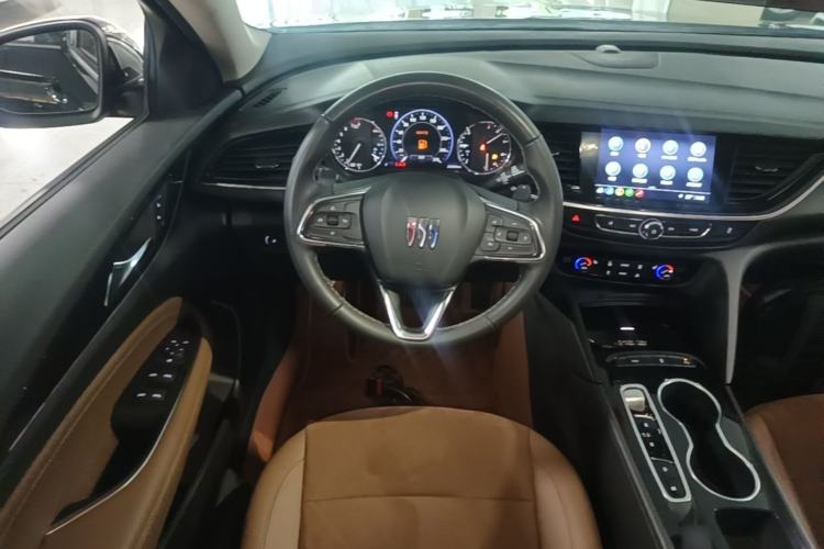 Used Buick Regal 2024 28T Luxury Edition Steering Wheel