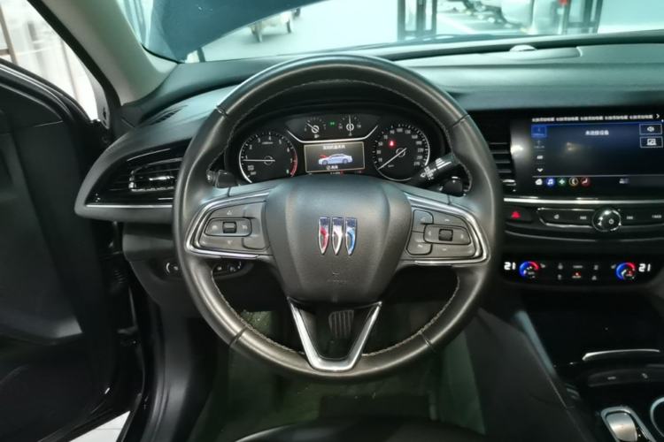 Used Buick Regal 2024 25T Deluxe Edition Steering Wheel
