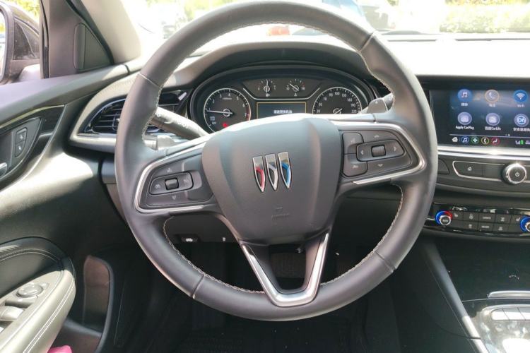 Used Buick Regal 2024 25T Deluxe Edition Steering Wheel