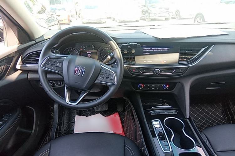 Used Buick Regal 2024 25T Deluxe Edition Steering Wheel