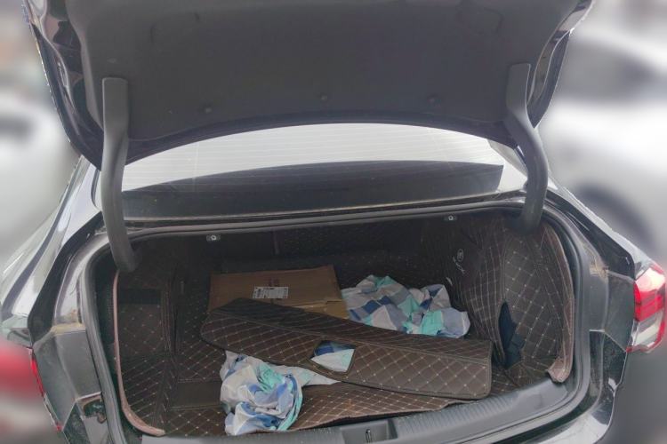 Used Buick Regal 2024 25T Deluxe Edition Trunk