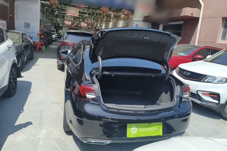 Used Buick Regal 2024 25T Deluxe Edition Trunk
