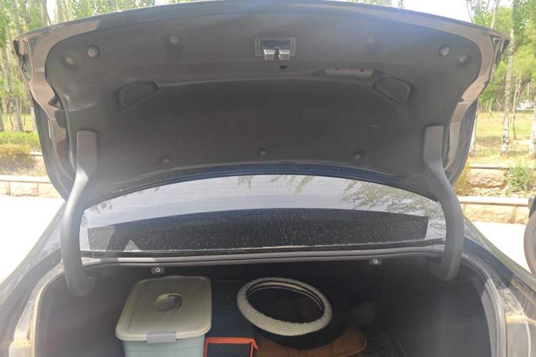 Used Buick Regal 2024 25T Deluxe Edition Trunk