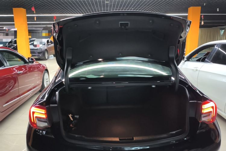 Used Buick Regal 2024 25T Deluxe Edition Trunk