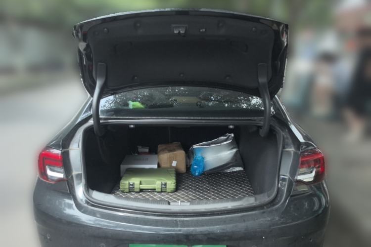 Used Buick Regal 2024 28T Luxury Edition Trunk