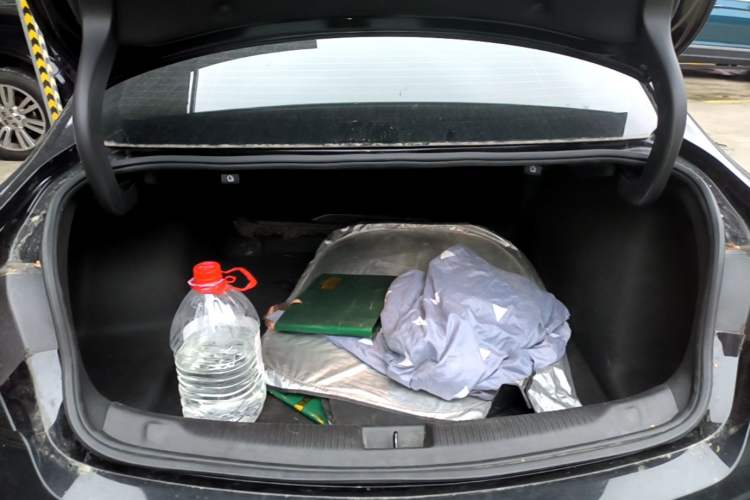 Used Buick Regal 2024 25T Deluxe Edition Trunk