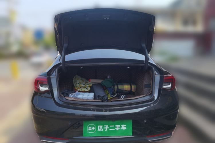 Used Buick Regal 2024 25T Deluxe Edition Trunk