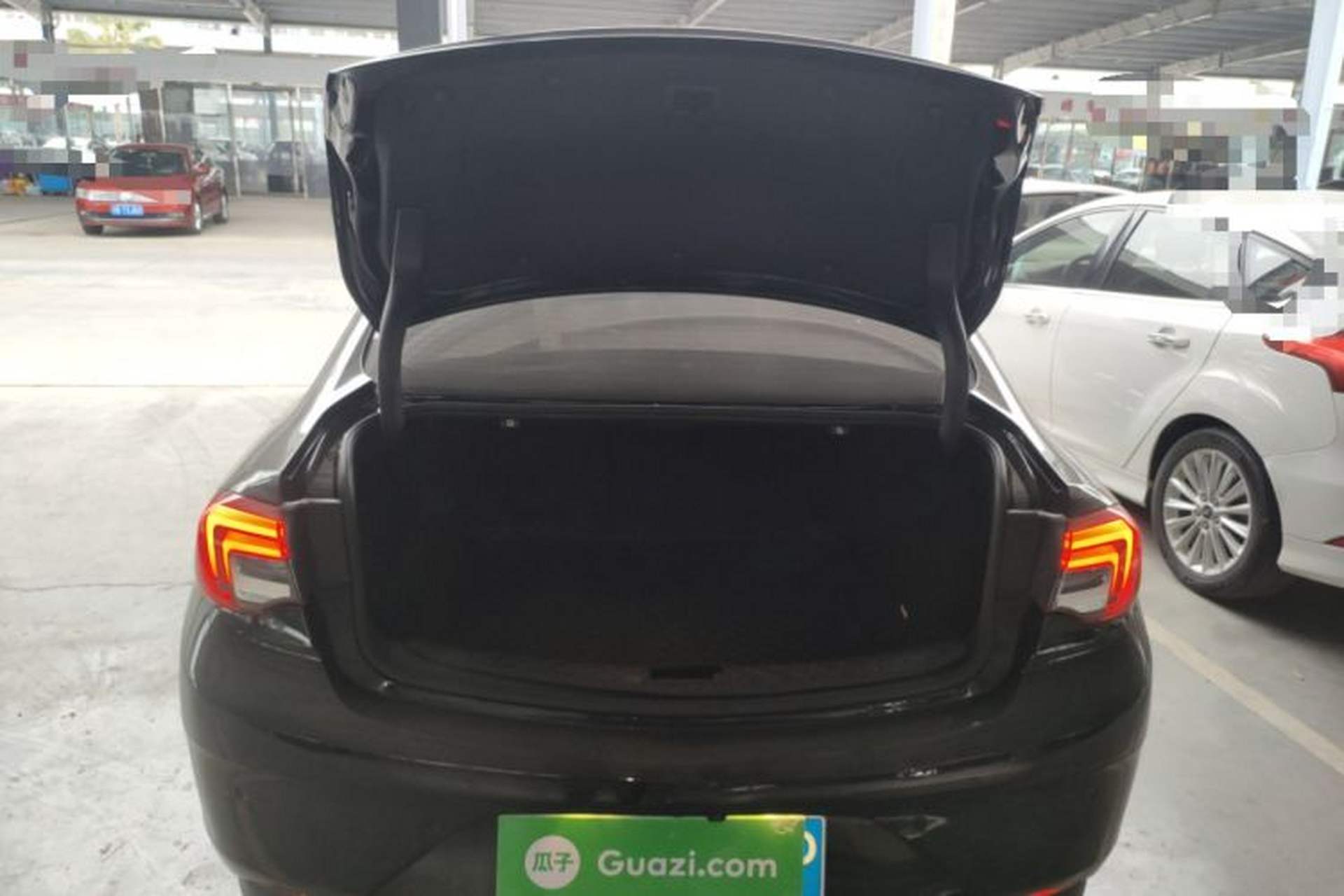 Used Buick Regal 2024 25T Deluxe Edition Trunk