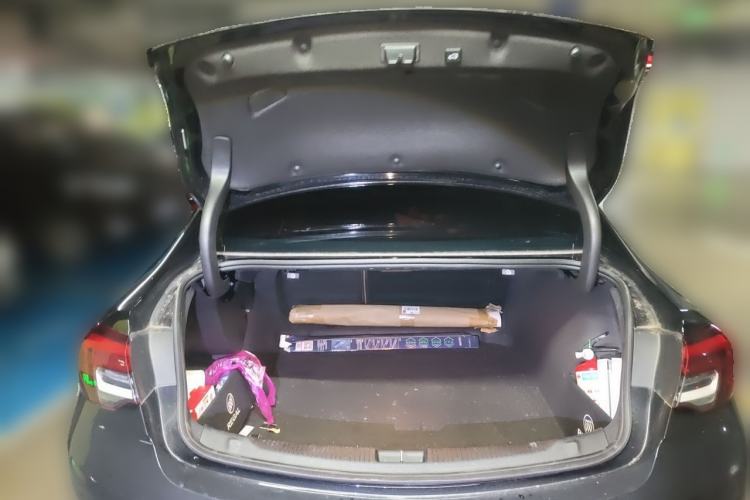 Used Buick Regal 2024 28T Luxury Edition Trunk