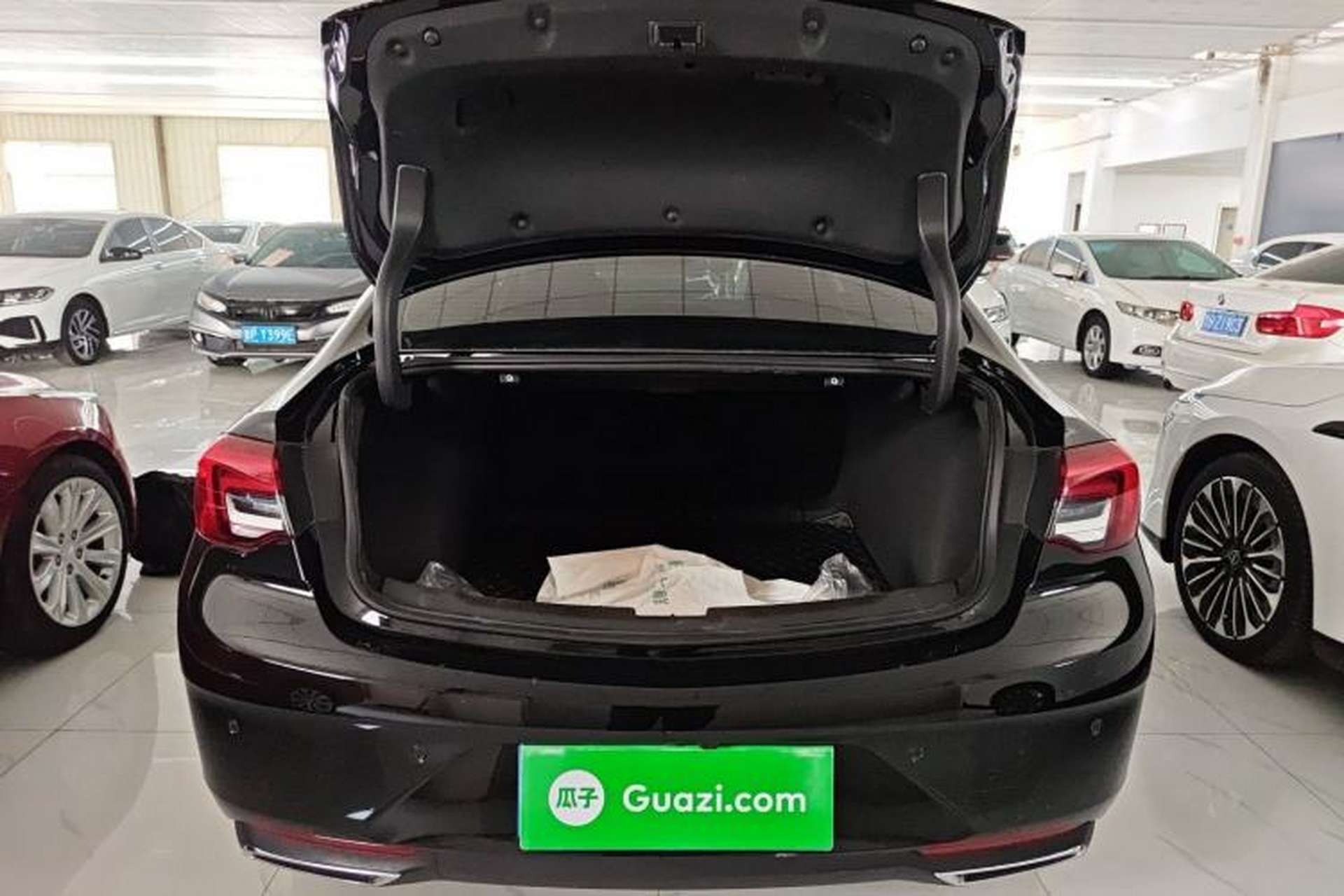 Used Buick Regal 2024 25T Deluxe Edition Trunk