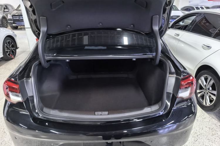 Used Buick Regal 2024 25T Deluxe Edition Trunk