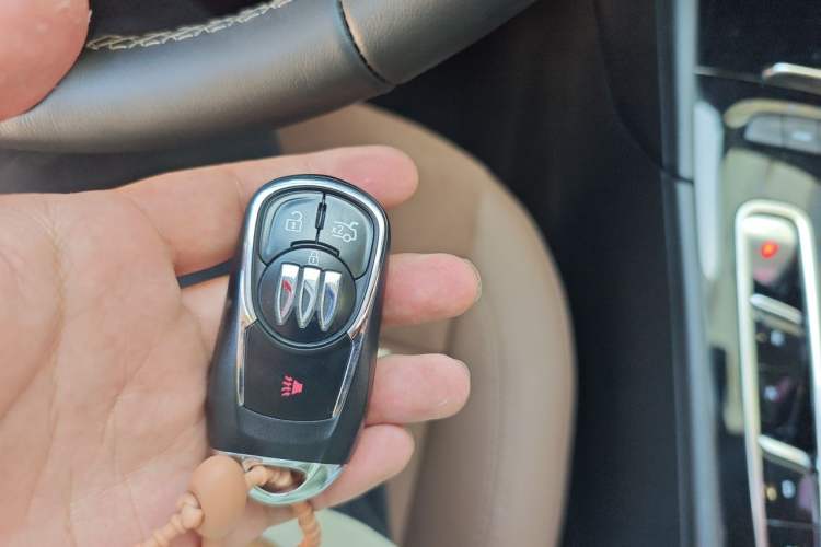 Used Buick Regal 2024 Restyled 28T Luxury Edition Vehicle Key